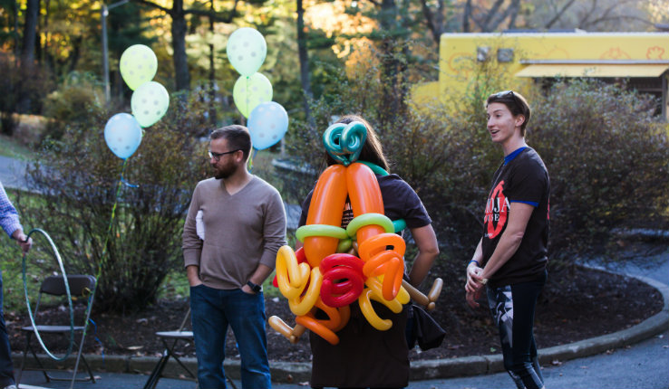 balloon sculpting at block party