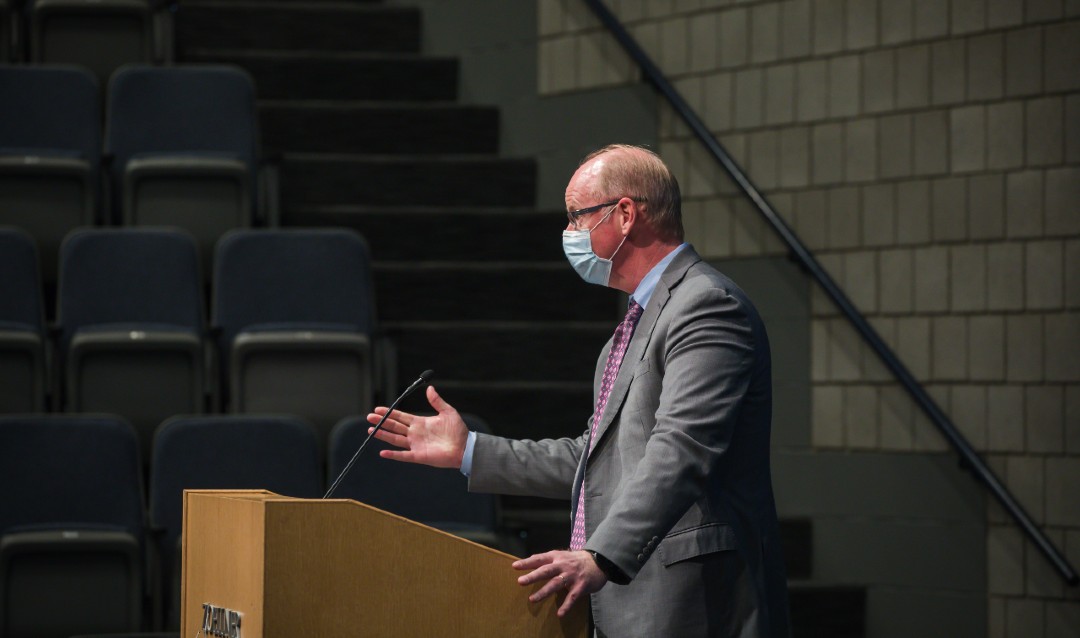 Lehigh Provost Nathan Urban speaks at podium