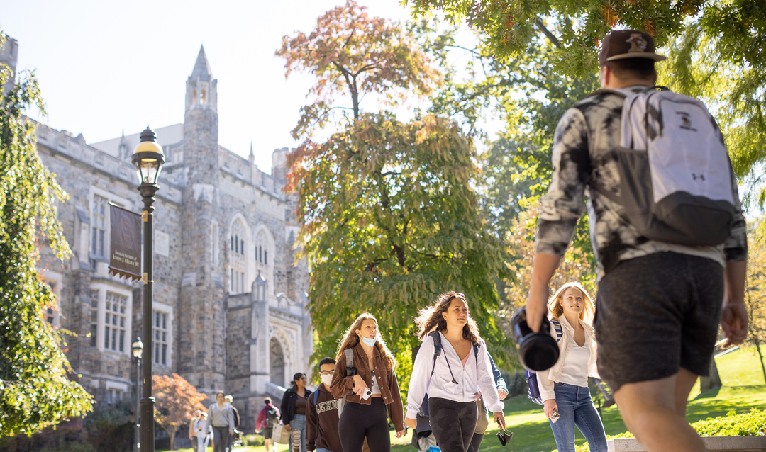 Students walking in front of Linderman Library