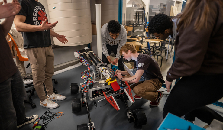 students build space rover