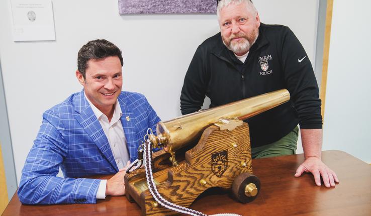 Jason Schiffer and Chris Houtz with Lehigh cannon