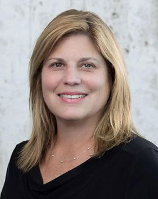 Julie Fogt headshot