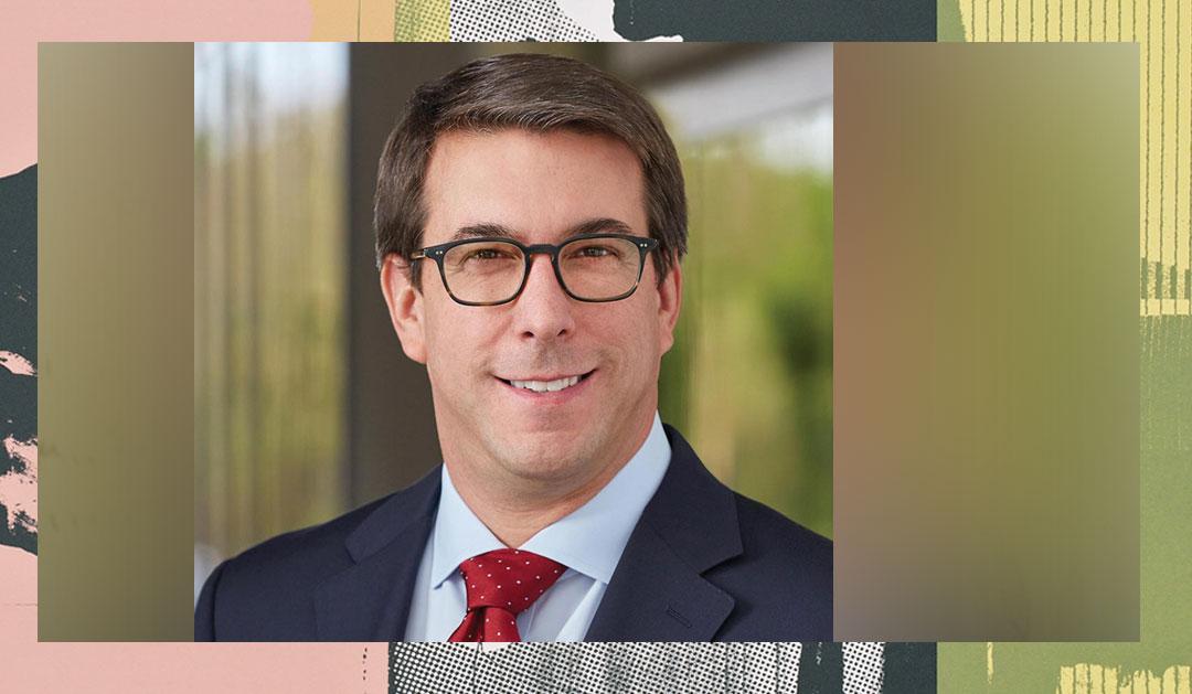 Headshot of Chris Hemschot