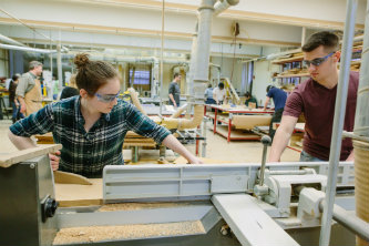 LehighAlumniMemorialDesk-Build