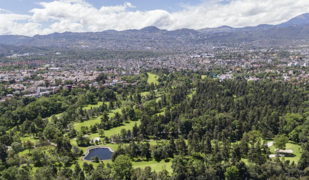 Aerial view of the green of a golf club in Tlalpan, Mexico City. 