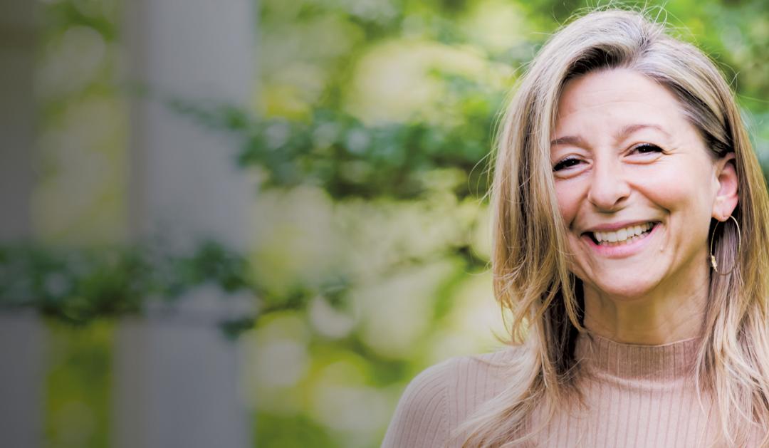 Jennifer Gentile Long ’93