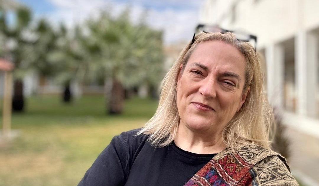 Lorelei Loveridge poses for a headshot