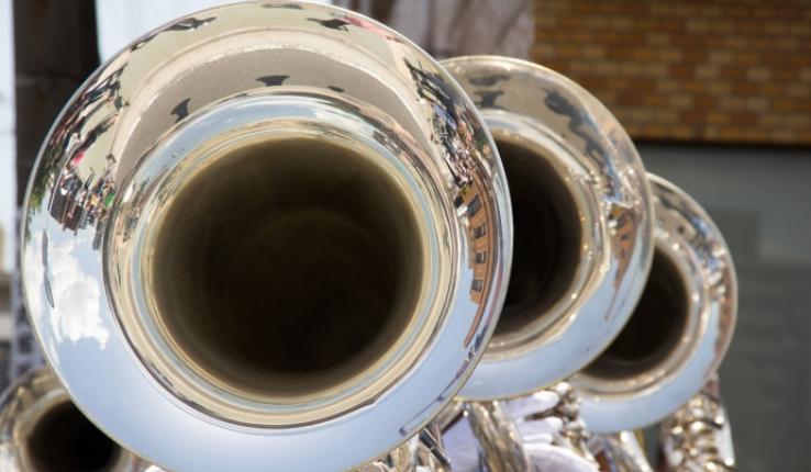 tubas